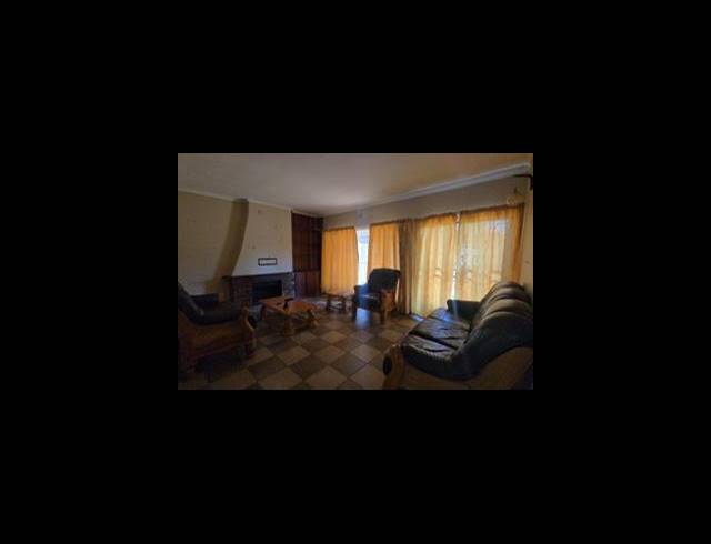4 BEDROOM HOUSE FOR SALE IN SINOVILLE